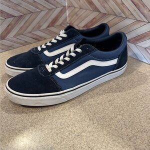 Vans 13 lowtop lace up navy blue
